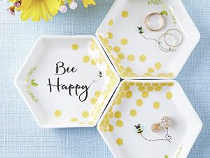 Kate Aspen Bee Happy Ceramic Hexagon (مجموعة من 3) طبق حلية ، مقاس واحد